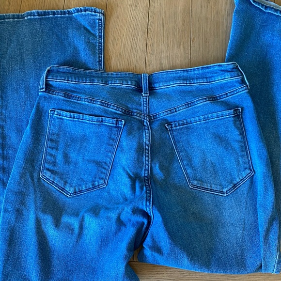 Old Navy High Rise Flare Jean - Picture 2 of 4
